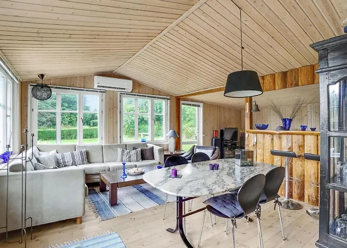 3 Bedroom Gorgeous In *