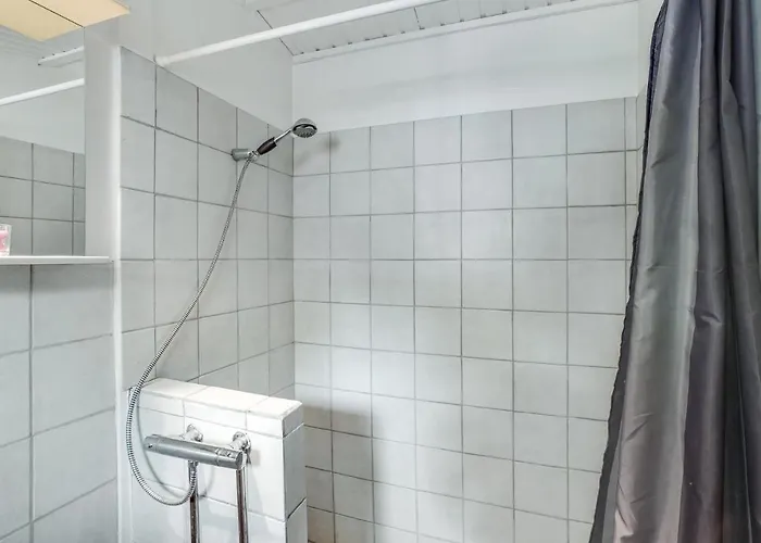3 Bedroom Gorgeous In Ferienhaus